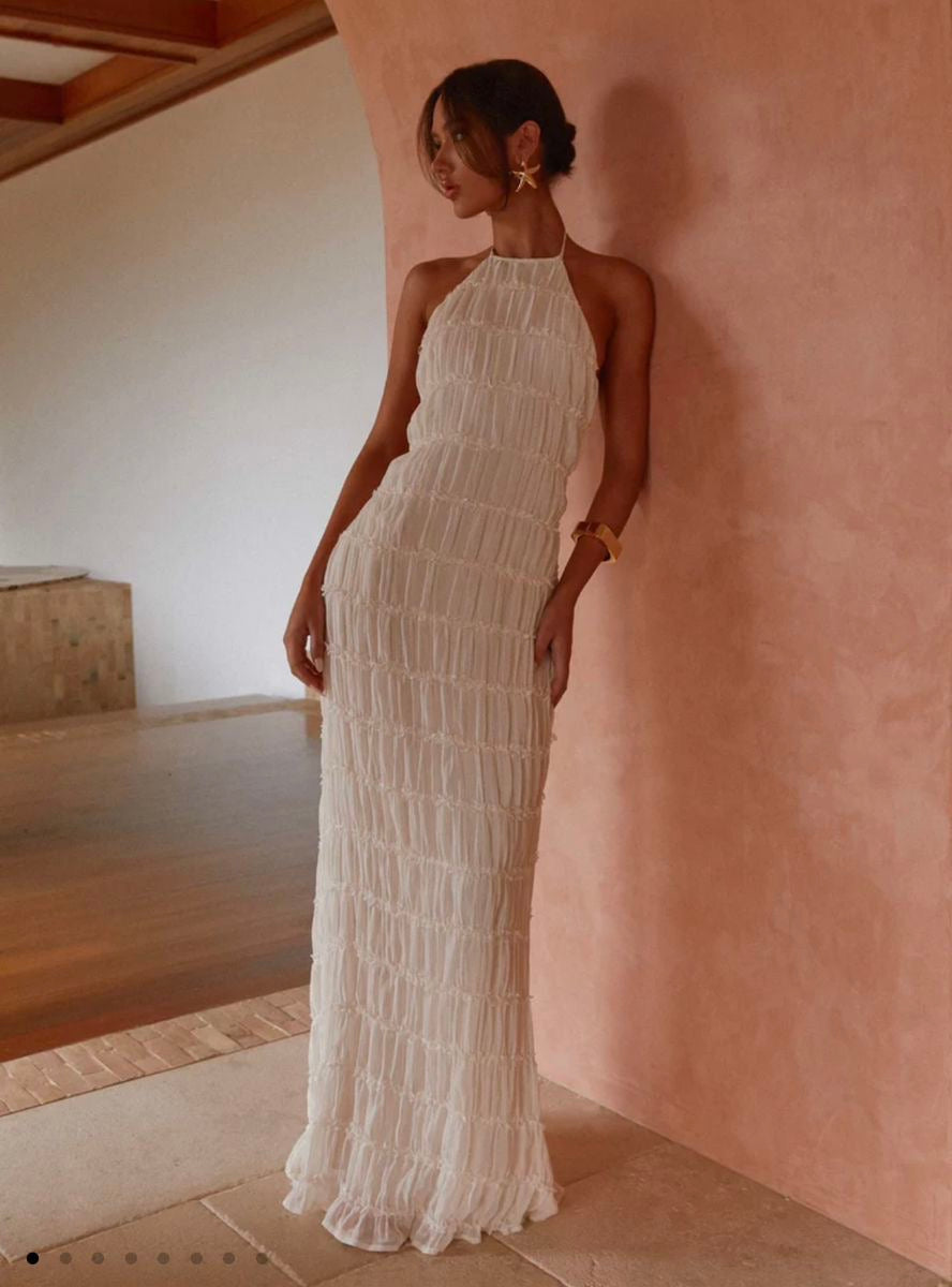 ALMA VITA – Elegantes Boho Maxikleid aus Musselin in Creme