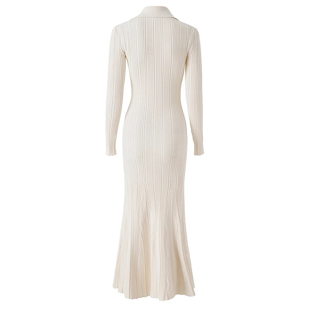 Liora – Elegantes Strickkleid Langarm Creme | Figurbetontes Maxi Kleid mit Knopfleiste & Kragen