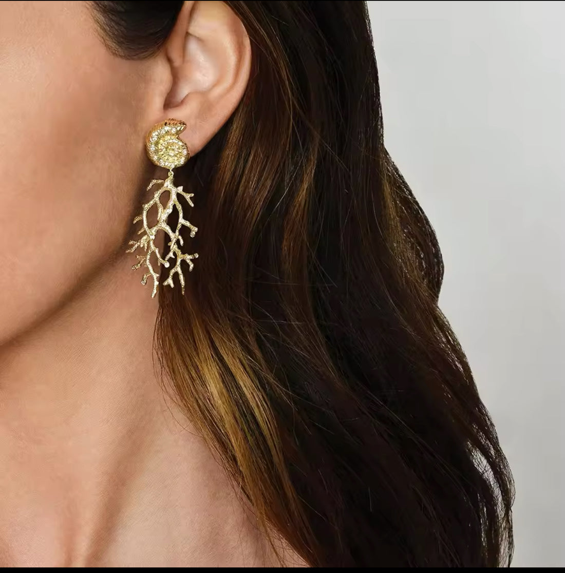 Goldene Korallen-Ohrringe Damen – Luxus Statement Schmuck