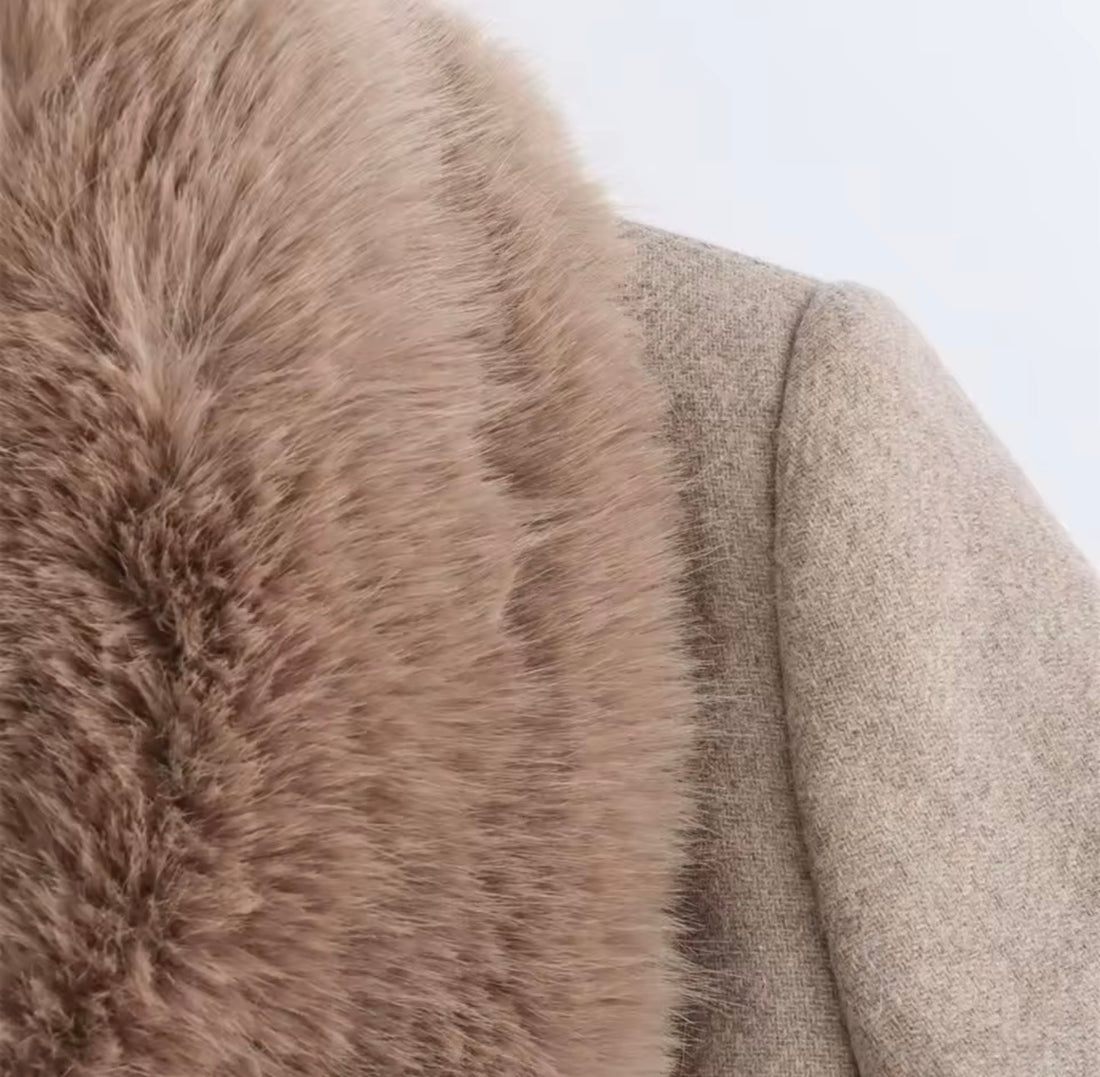 Velora Damen Wintermantel – Eleganter Wollmantel mit Kunstpelzkragen & Bindegürtel