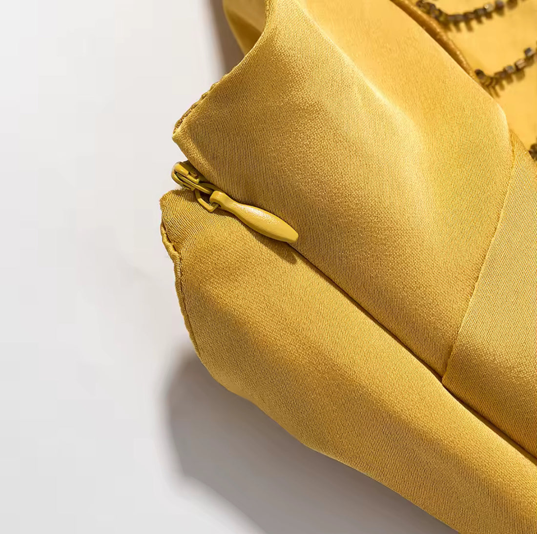 Solurea – The Golden Bloom Gown