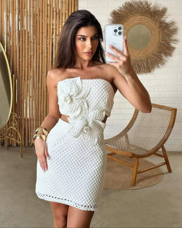 White Bloom – Elegantes Häkelkleid