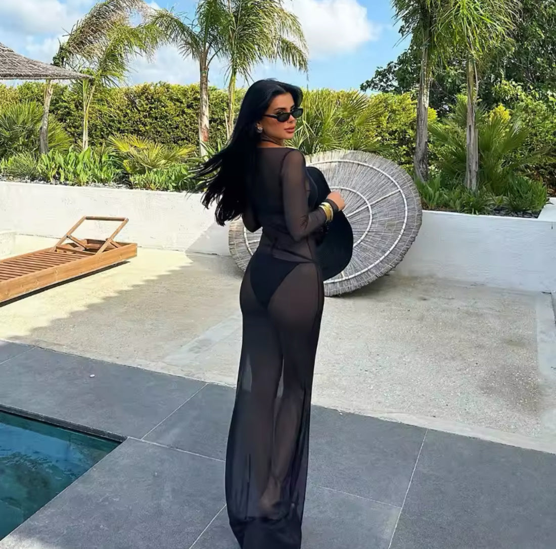 Dark Allure – Elegantes Mesh-Maxikleid