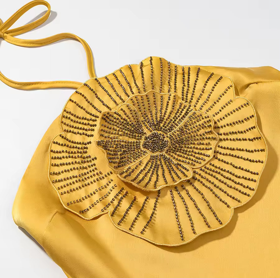 Solurea – The Golden Bloom Gown
