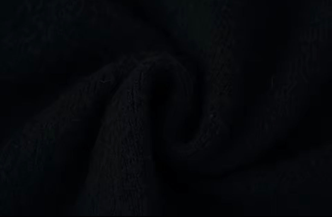 FIORELLA Damen Strickjacke – Schwarz Cardigan mit Statement-Knöpfen