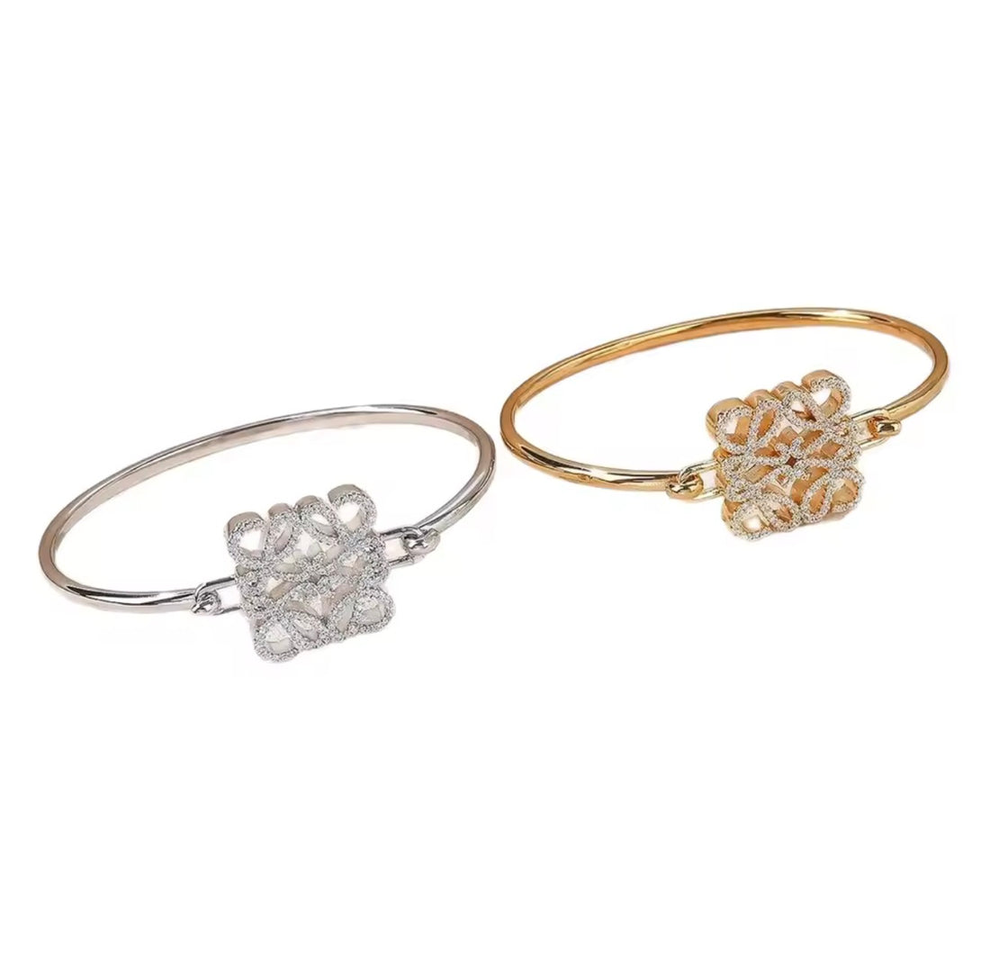 EternaGlow Armreif – Luxus Damen Armband in Gold & Silber mit Zirkonia