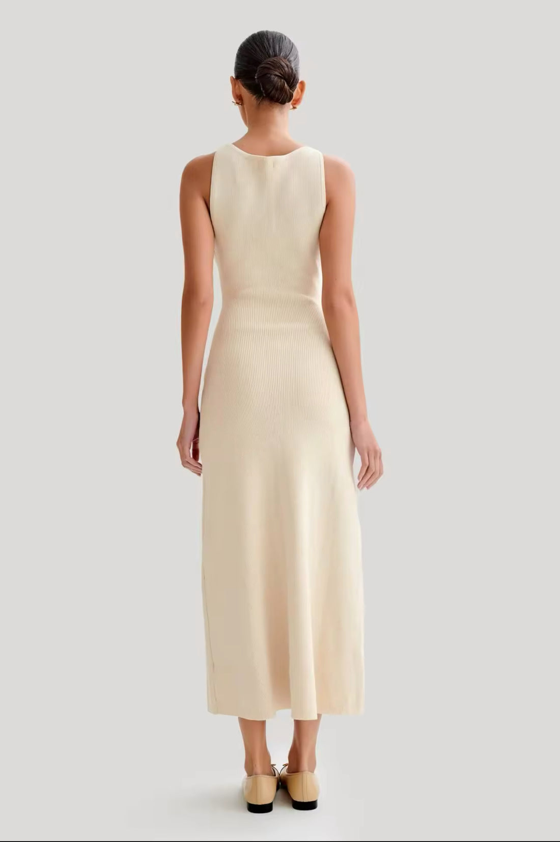 Élora – The Iconic Knit Dress