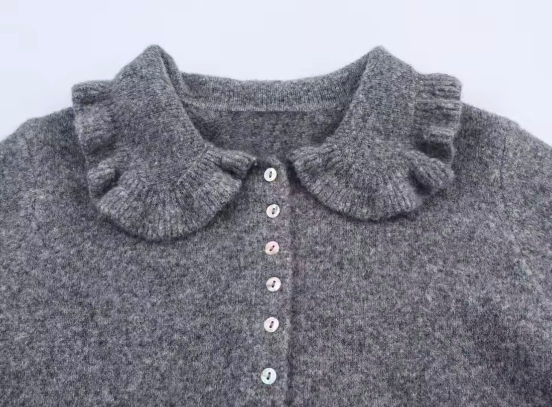 ELOVIA Damen Cardigan Grau – Strickjacke mit Rüschenkragen & Romantischem Design | Eleganter Pullover
