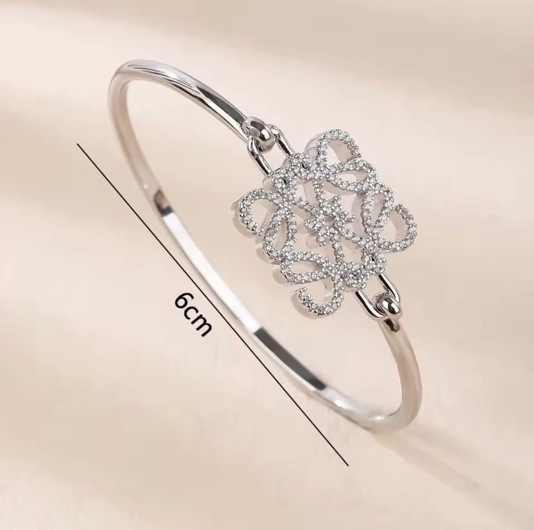 EternaGlow Armreif – Luxus Damen Armband in Gold & Silber mit Zirkonia
