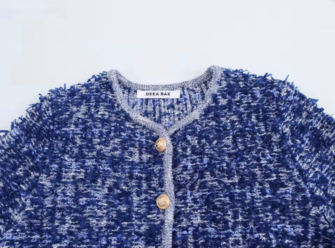 DEEBAE Damen Strickjacke Blau – Elegante Bouclé Cardigan mit Goldknöpfen & Taschen