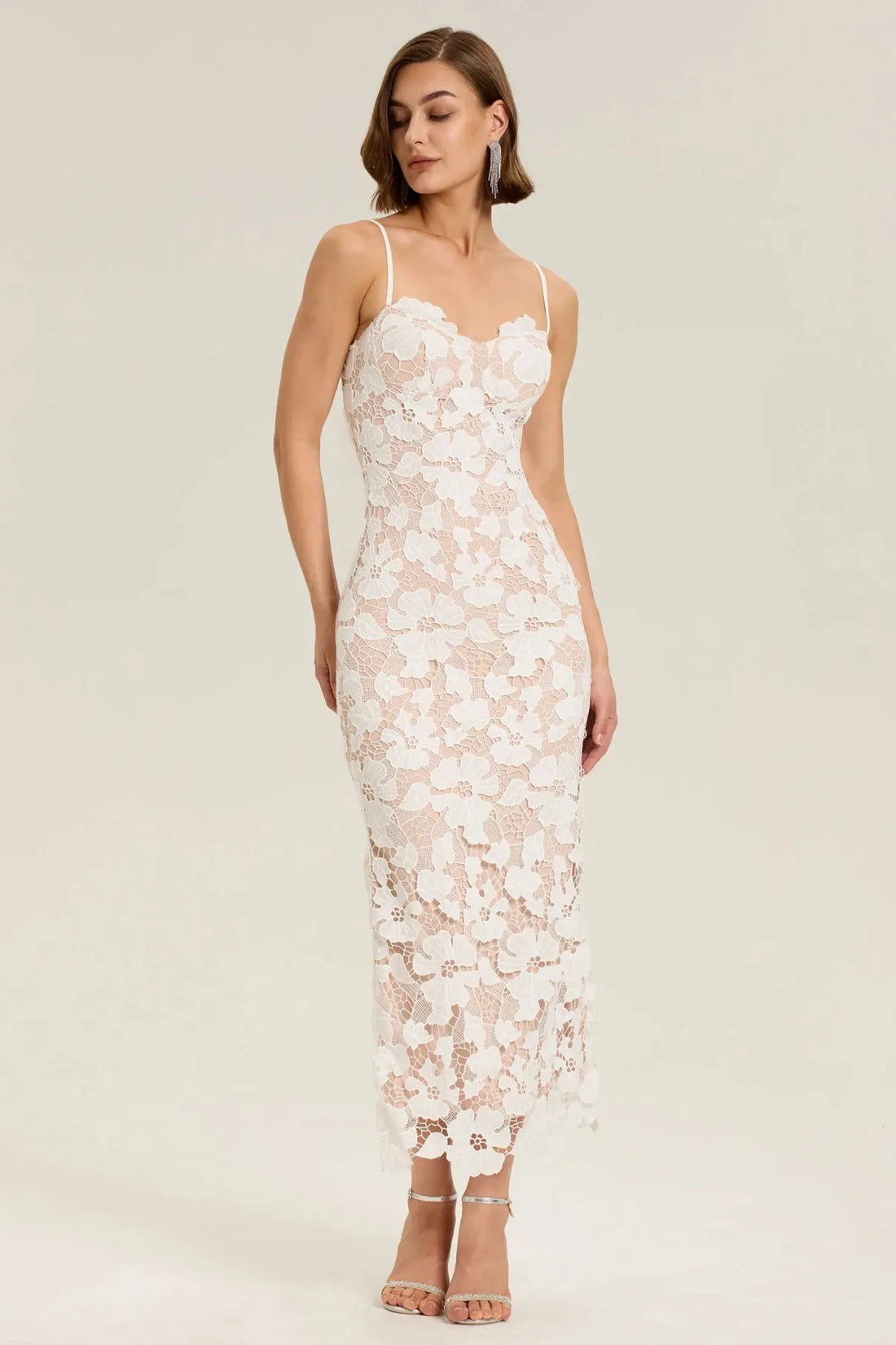 Emilia Maxikleid aus Spitze mit floraler Stickerei