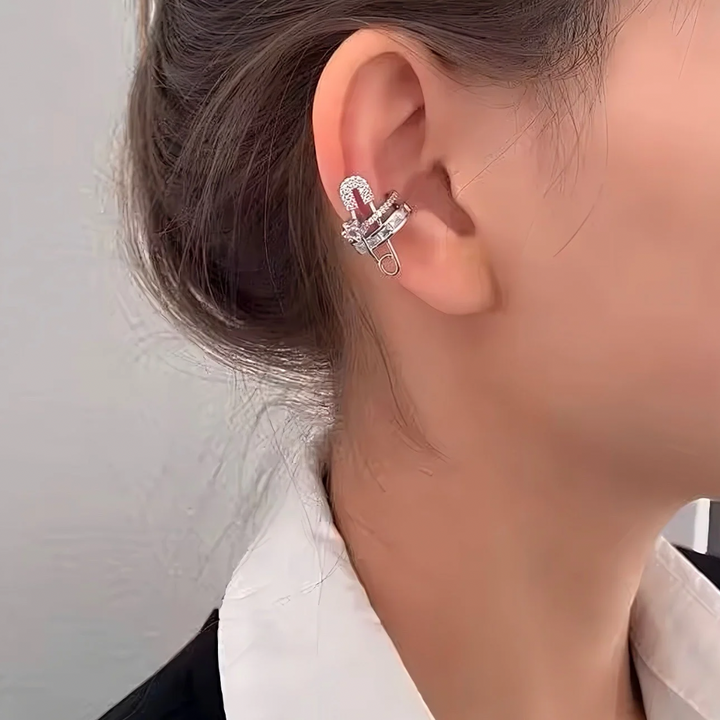 Glamouröse Ohrklemme im Safety-Pin-Look – Ohrclip mit Zirkonia